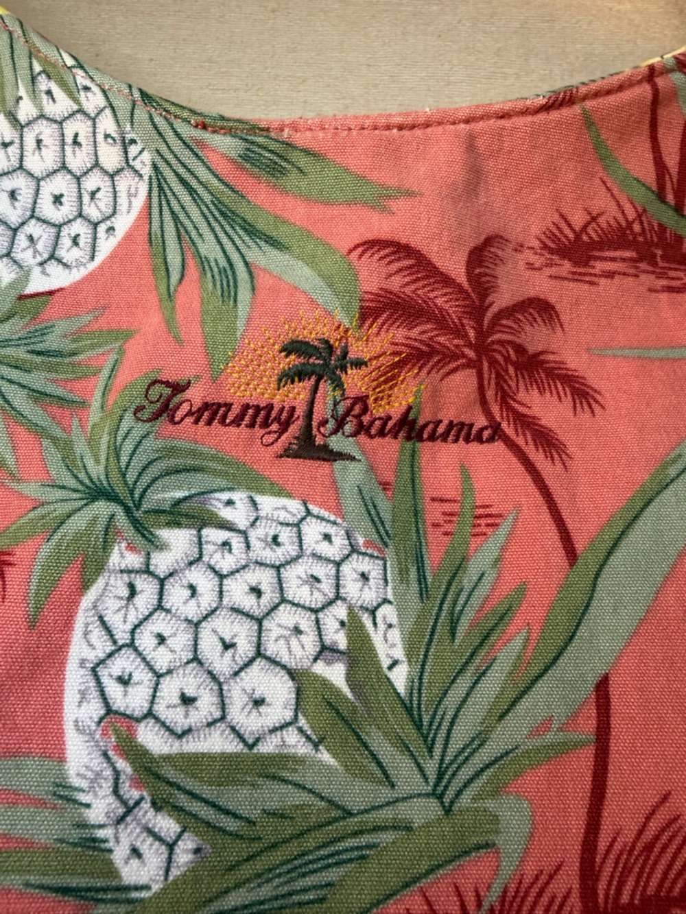 Tommy Bahama cotton structured shoulder bag - Picture 5 of 10